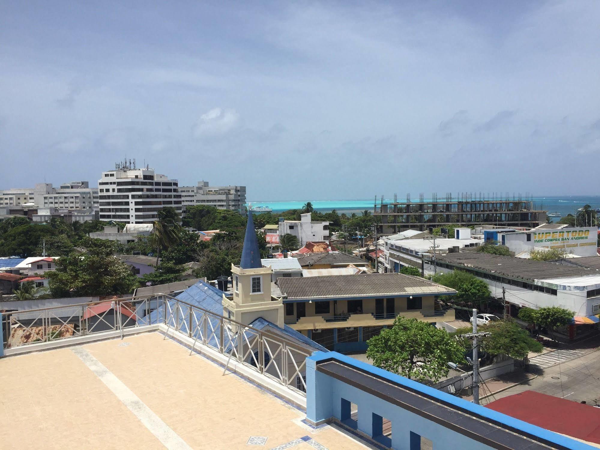 Hostal Central Beach San Andrés Eksteriør bilde