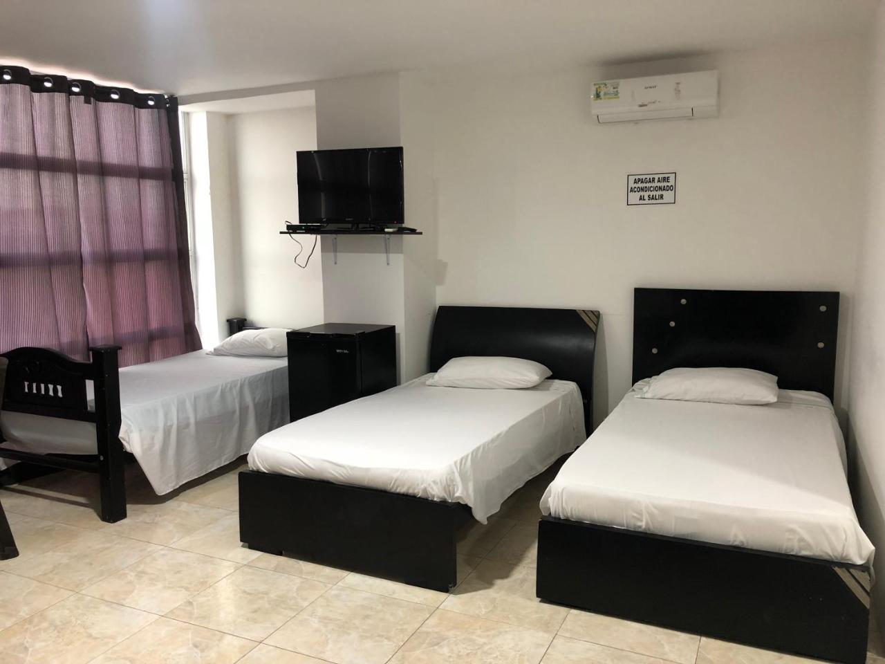Hostal Central Beach San Andrés Eksteriør bilde